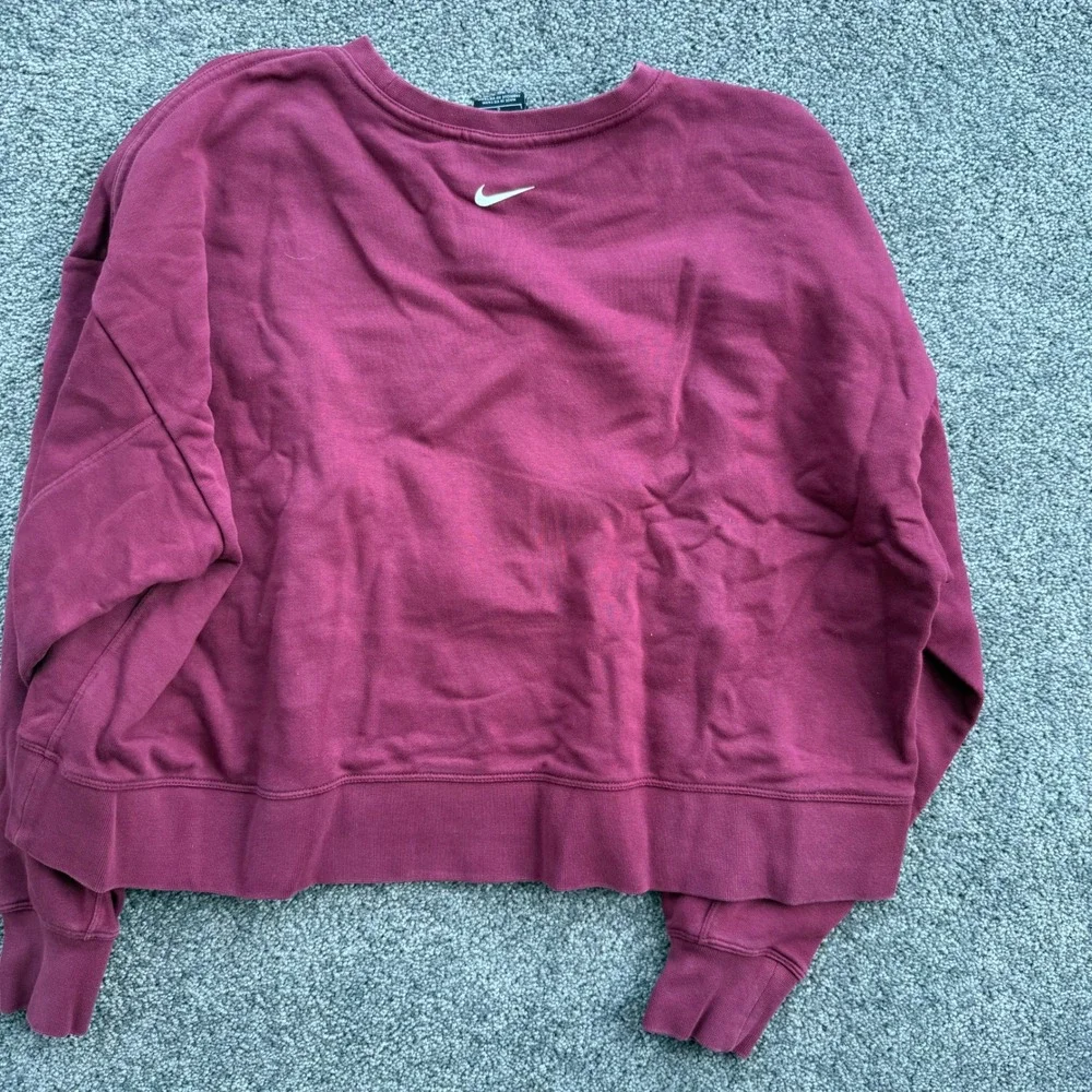Nike Dri-FIT Womens Cropped Sweatshirt Burgundy Glitter Swoosh CU9014-638 L